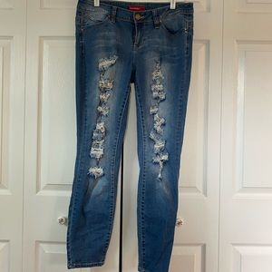 ✨NWOT Butt Lifting Ripped Jeans✨